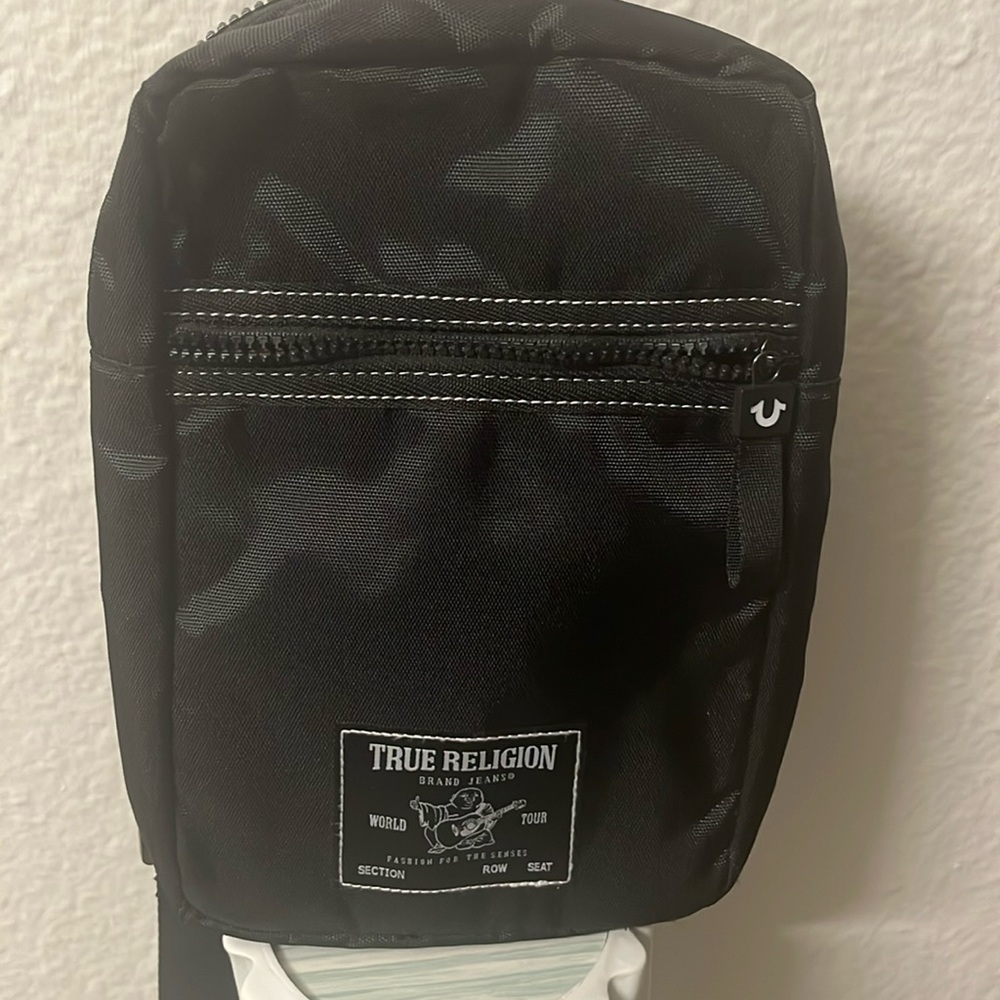 TRUE RELIGION YETA BAG FOR SALE!! 💖♥️💖♥️